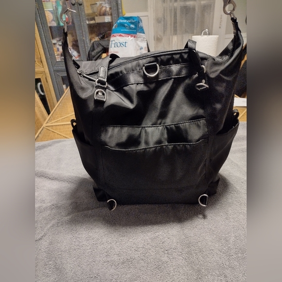 Baggallini Voyage Convertible Backpack - Picture 7 of 11